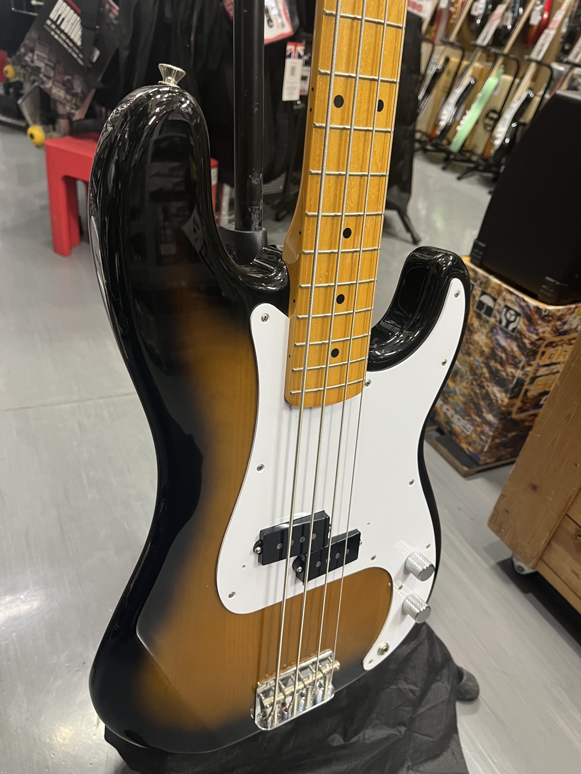 美品 上位モデル Fender Japan PB57-700 Precision Bass フジゲン製 US ...